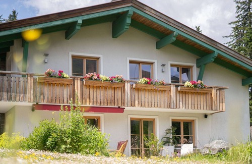 Katschberg House | Beautiful private villa with WIFI, A/C, hot tub, private pool, TV, terrace and pets allowed