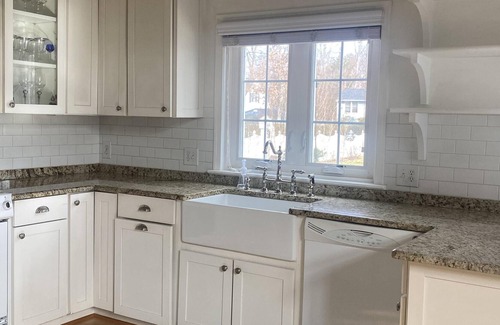 Stevensville House | Beautiful bay city gateway just 8 min from all the attractions