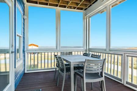 Surfside Beach House | Beautiful Beach & Bay 3 Decks Screened Porch