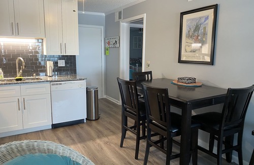 Morehead City Condo | Beautiful Beach Condo with ocean view and 2 Pools!