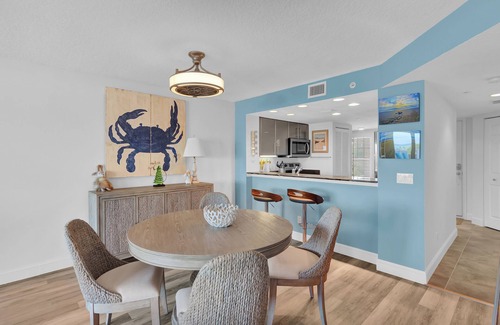 Central Beach Condo | Beautiful beach front condominum huge patio