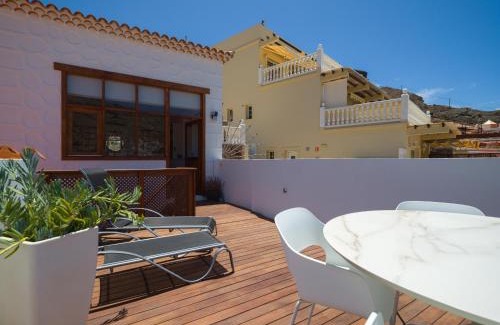 Lomo Quiebre House | Beautiful beach house in traditional Canarian style