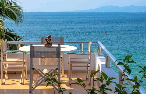 El Caloso Villa | Beautiful BeachFront luxury villa Puerto Vallarta - Mexico