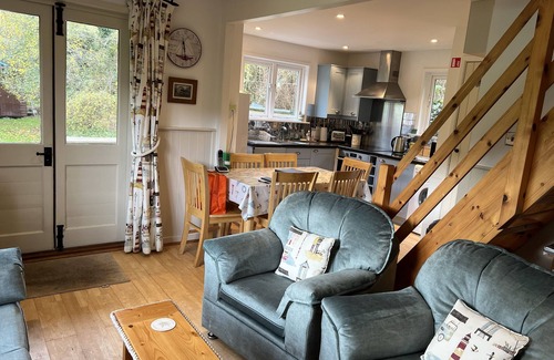 Burgh Island Cabin | Beautiful Beach Style Cabin Near Bantham Beach, Devon, with Wi-Fi