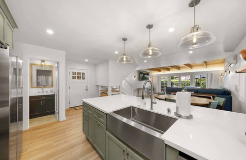 Beach Barber Tract House | Beautiful Beachside Bliss