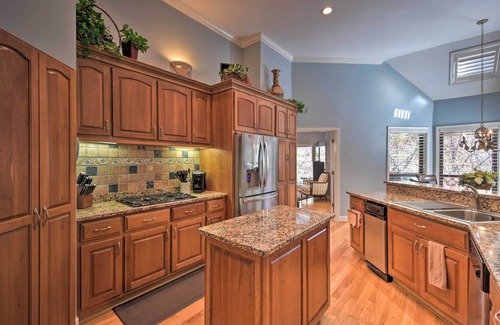 Tate Apartment | Beautiful Bent Tree Apt w/Community Perks!