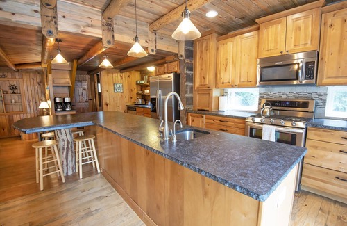 McCall House | Beautiful Big Cabin Near Ponderosa State Park, Payette Lake & McCall Golf Course