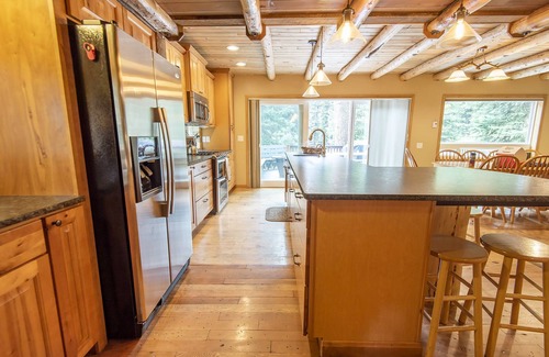 McCall House | Beautiful Big Cabin Near Ponderosa State Park, Payette Lake & McCall Golf Course