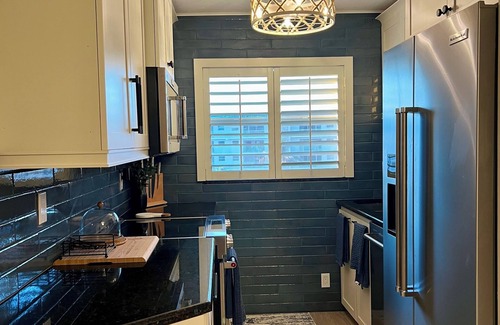 Bonita Springs Condo | Beautiful Blue Gulf Retreat! Pools Open! Bonita Beach Club, Little Hickory Isl.