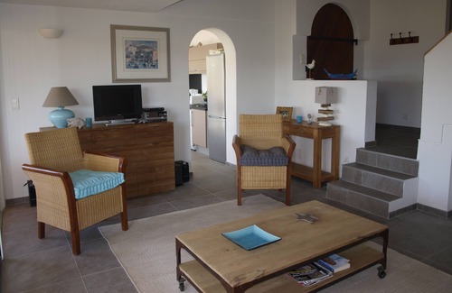 Bonifacio House | Beautiful Bonifacio villa