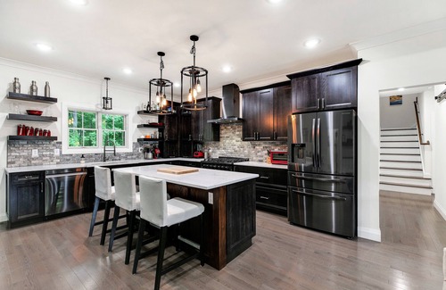 Saratoga Springs House | Beautiful Brand New 4- Bedroom Saratoga Springs Home - PRIVATE 2+ Acres