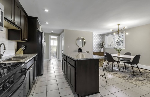 Cheektowaga House | Beautiful Brand New & Fresh 3 Bedroom, Home Office, and Garage