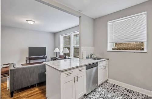Tower Grove South House | Beautiful, Brand New Tower Grove Unit! 2n
