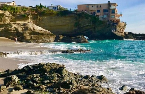 South Laguna Apartment | Beautiful & Bright Across From Breathtaking Beach