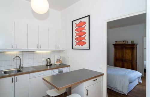 Intra Muros Apartment | BEAUTIFUL BRIGHT APARTMENT CLASS 3* PARKING/WIFI free