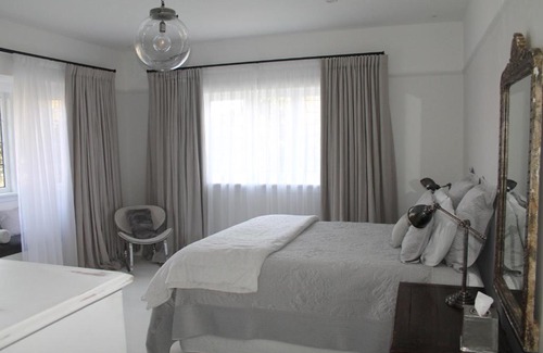 Blenheim House | Beautiful Bungalow CBD