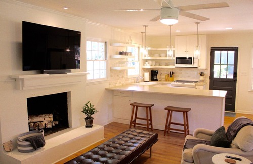 Roswell House | Beautiful bungalow right in Historic Roswell