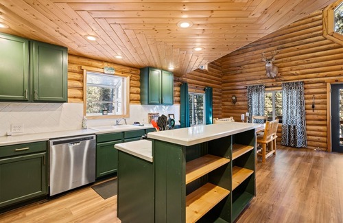 Garden Valley Cabin | Beautiful Cabin on the HIll - Private, Hot Tub, Pet Friendly