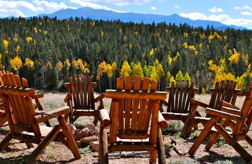 Divide Cabin | Beautiful Cabin on 35 Acres