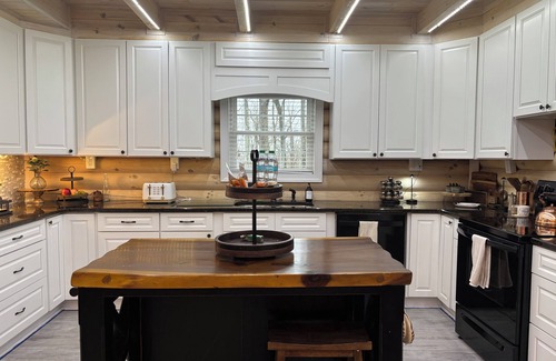 Trenton Cabin | Beautiful Cabin on Private Wooded Acreage