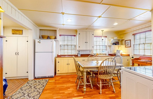 Seaside House | Beautiful Cape Cod cottage - one block from the beach with covered balcony & W/D