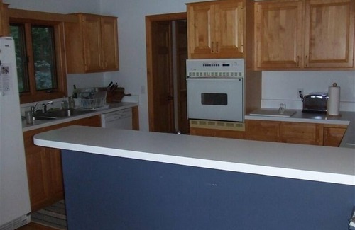 Leland House | Beautiful Cedar Home on N Lake Leelanau Shore in Leland, Mi