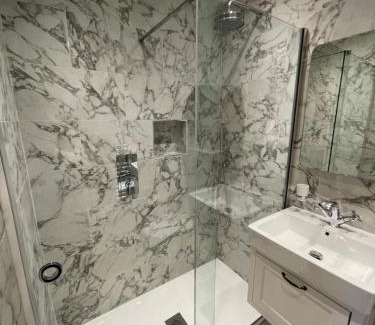 Finsbury Hotel | Beautiful & Central 1 Bedroom Flat in Clerkenwell