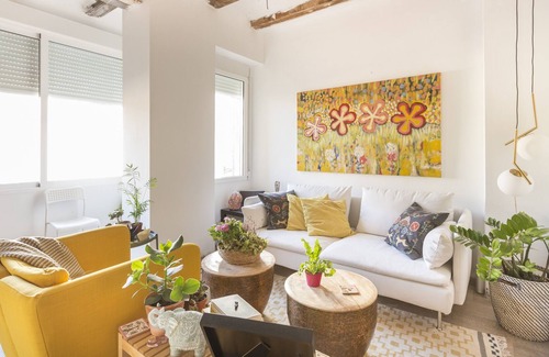 Extramurs Condo | Beautiful Central Apartment