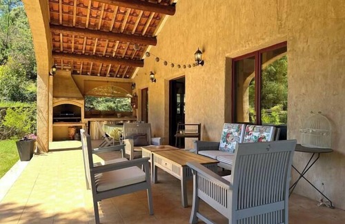 Corbes House | Beautiful Cevennes farmhouse with swimming pool