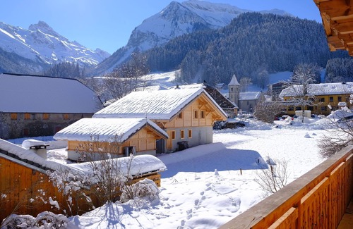 Le Reposoir Ski Chalet | Beautiful Chalet in the heart of the village of Reposoir