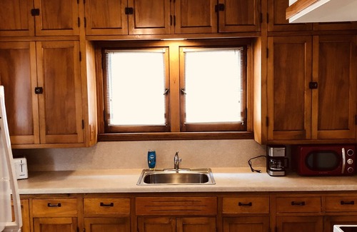 Wauwatosa Apartment | Beautiful, Charming Wauwatosa Lower