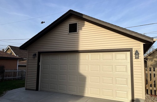 Wauwatosa Apartment | Beautiful, Charming Wauwatosa Lower