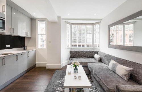 Brompton & Hans Town Apartment | Beautiful Chelsea Apartment in Fashion District