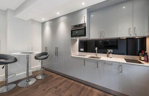 Brompton & Hans Town Apartment | Beautiful Chelsea Apartment in Fashion District