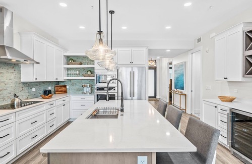 Melbourne Beach Condo | Beautiful Coastal Condo: Stunning Riverfront Views & Resort Amenities!