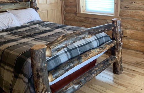 Sturgis Cabin | Beautiful comfy 2 bedroom cabin with hot tub