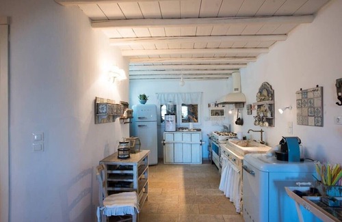Panormos Villa | Beautiful Comfy Villa at Panormos Mykonos