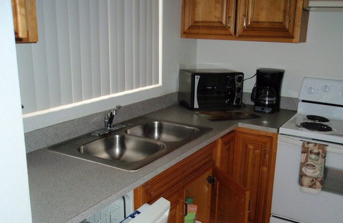 Williams Town House | Beautiful, Completely Renovated, Oceanfront Town homes 2 & 3 Bedrooms