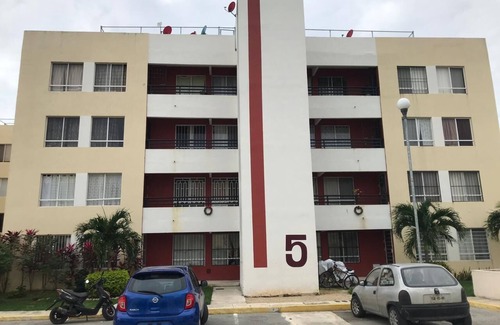 Puerto Juarez Apartment | BEAUTIFUL CONDO IN PLAYA WITH VIEW TO THE POOL