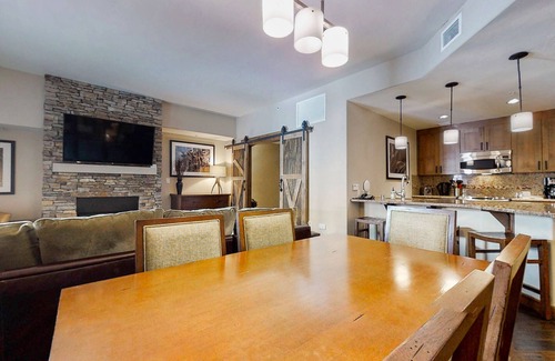 Steamboat Springs Condo | Beautiful condo w/bonus den & shared pool, hot tubs, game room, fitness & more