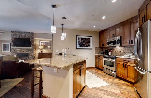Steamboat Springs Condo | Beautiful condo w/bonus den & shared pool, hot tubs, game room, fitness & more