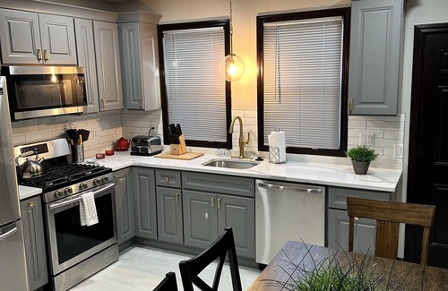 Fields Corner West Apartment | * Beautiful condo 1st floor walk to public trans T mins to downtown Boston