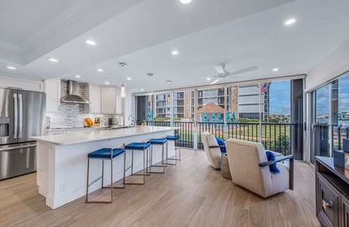 Moorings Condo | Beautiful condo 2bed/2bath million-dollar view, totally update, private entrance