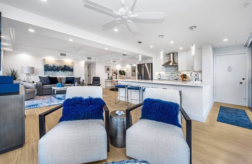 Moorings Condo | Beautiful condo 2bed/2bath million-dollar view, totally update, private entrance