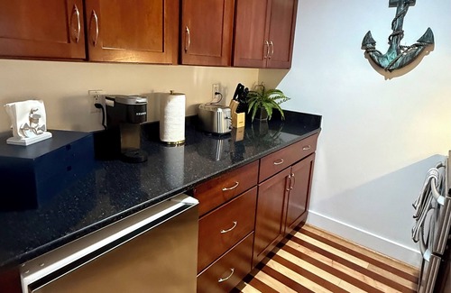 Eastport Condo | Beautiful Condo by the Naval Academy