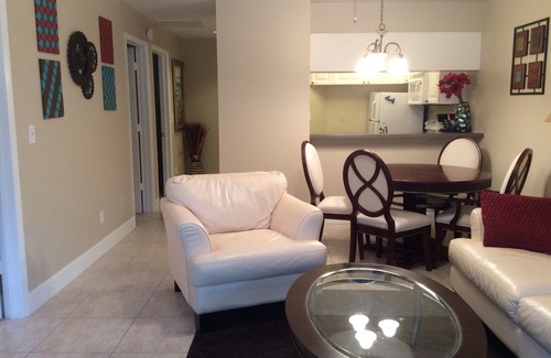 Central Naples Condo | Beautiful Condo - close to everything