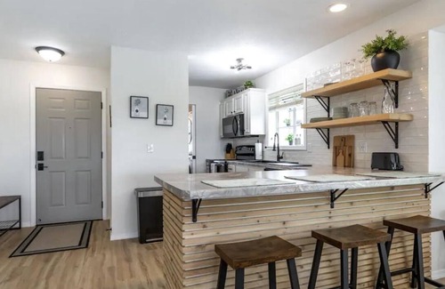Branson West Condo | Beautiful Condo in StoneBridge VillagenMins to SDC, Table Rock Lake and Branson