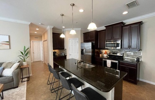 Bonita Springs Condo | Beautiful Condo located minutes away from SW FL beaches!