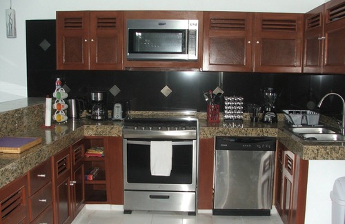 Puerto Morelos Condo | Beautiful condo on the beach with pool