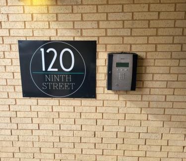 Downtown San Antonio Apartment | Beautiful Condo on Riverwalk w King Ste Free Parking Pet friendly centrally Located on the Riverwalk